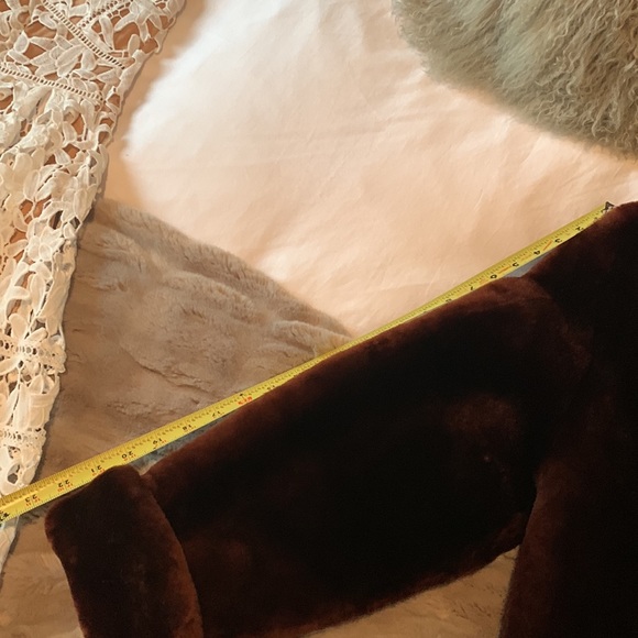 Mouton Wool Jacket - Picture 6 of 9